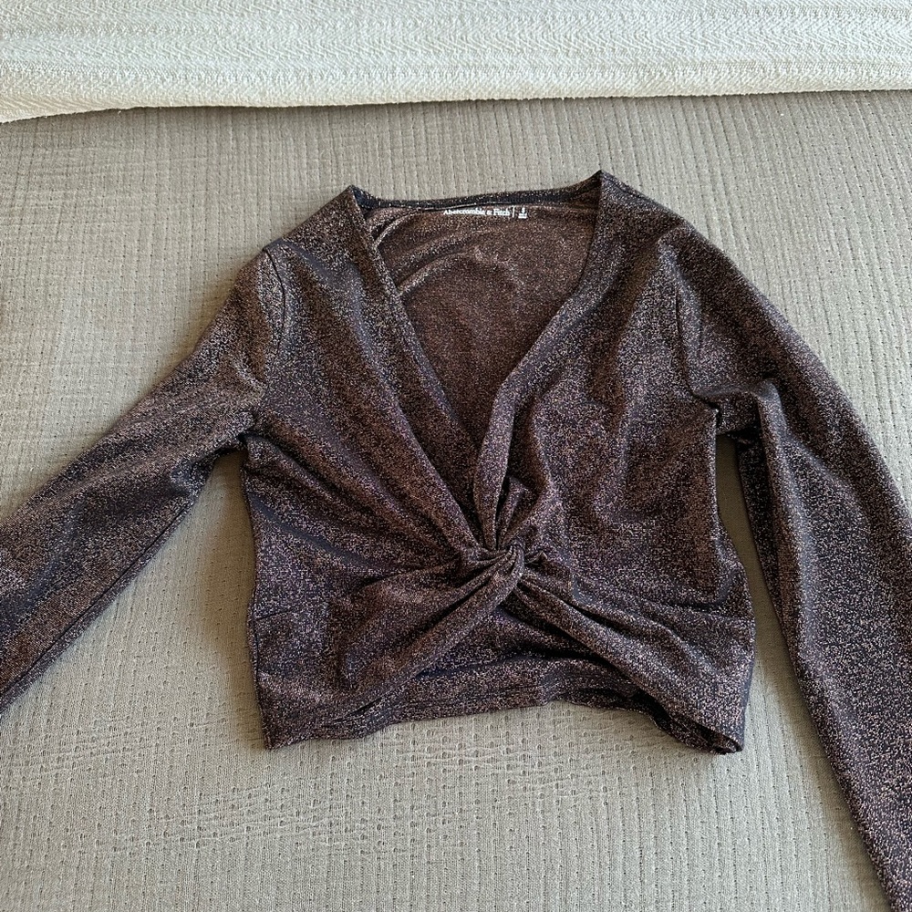 Abercrombie & Fitch Long Sleeve Twist Shimmer Crop Top